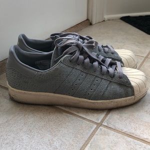 Adidas superstar size 8